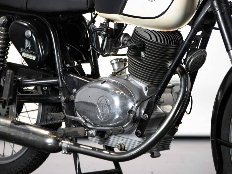Immagine 26/50 di Gilera Giubileo 125 (1962)