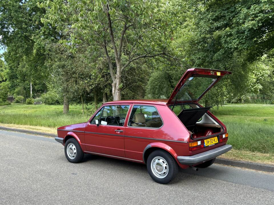 Image 17/26 of Volkswagen Golf Mk I 1.5 (1983)