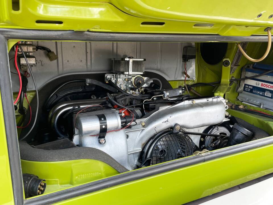 Image 52/73 of Volkswagen T2b Kombi (1978)
