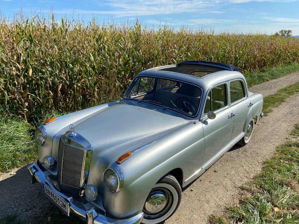 Image 5/16 of Mercedes-Benz 219 (1956)