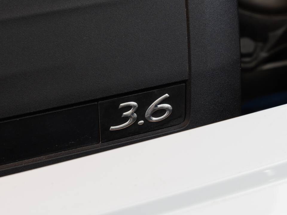 Image 14/40 of Porsche 911 Carrera 4 (2009)