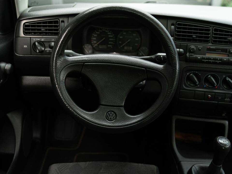 Image 22/31 of Volkswagen Golf III 2.0 16V GTI (1994)