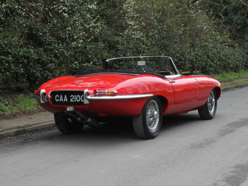 Bild 6/18 von Jaguar E-Type 4.2 (1965)