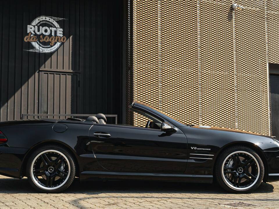 Imagen 3/50 de Mercedes-Benz SL 55 AMG (2002)