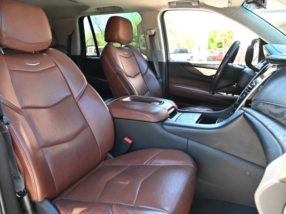 Bild 38/50 von Cadillac Escalade (2019)