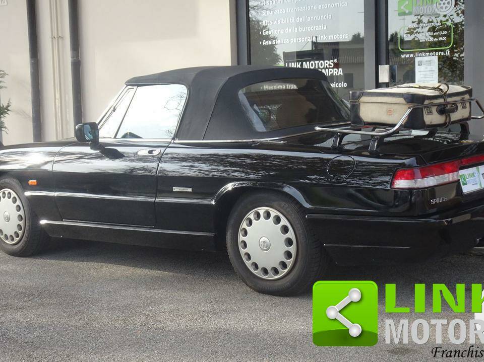 Immagine 4/10 di Alfa Romeo 1.6 Spider (1991)