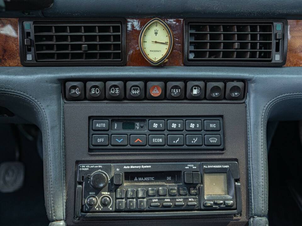 Bild 45/50 von Maserati Biturbo i (1988)