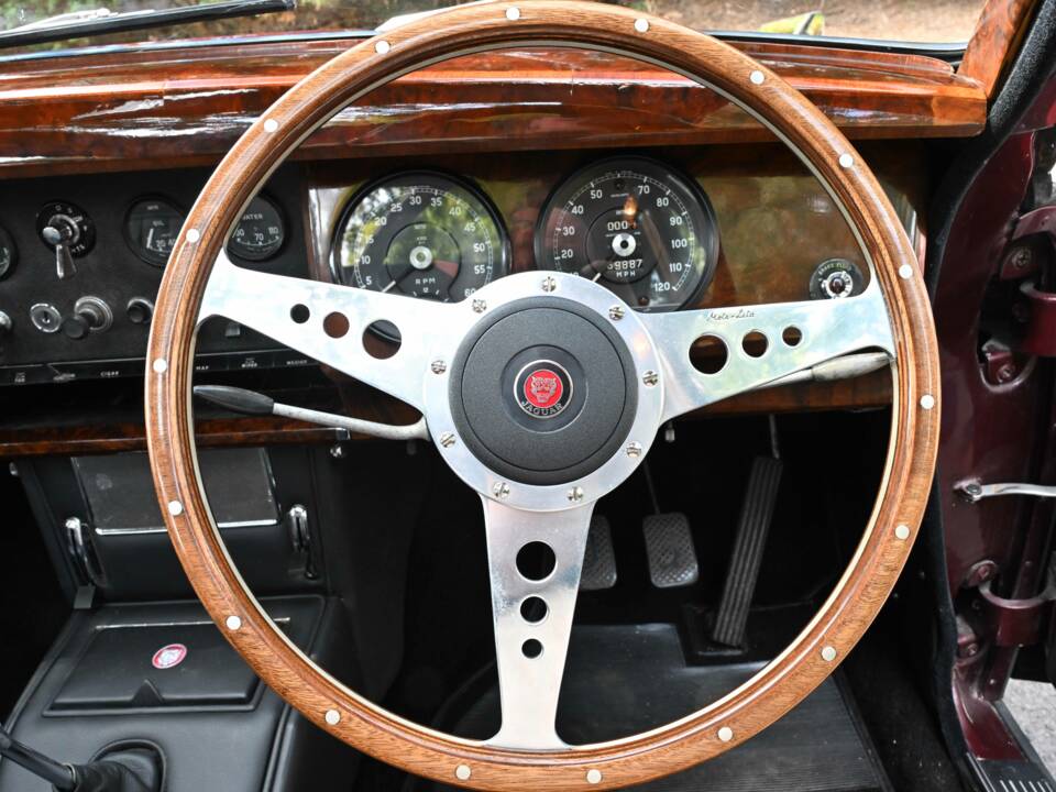 Bild 46/48 von Jaguar Mk II 3.4 (1963)