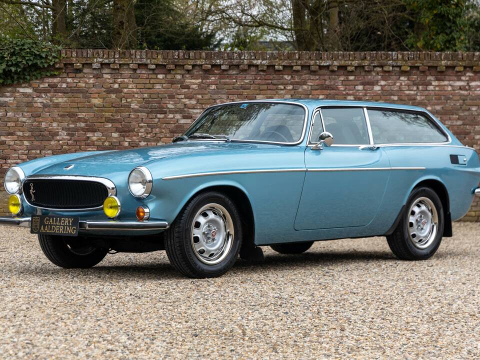 Image 36/50 of Volvo 1800 ES (1972)