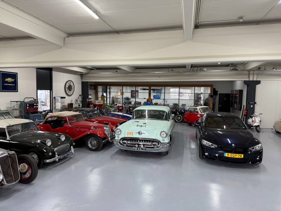 Image 15/15 of Oldsmobile Super 88 (1955)