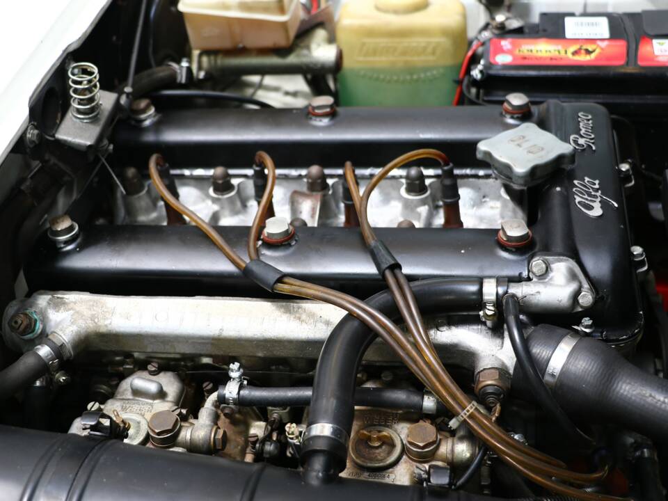 Image 26/31 of Alfa Romeo Junior Zagato GT 1600 (1973)