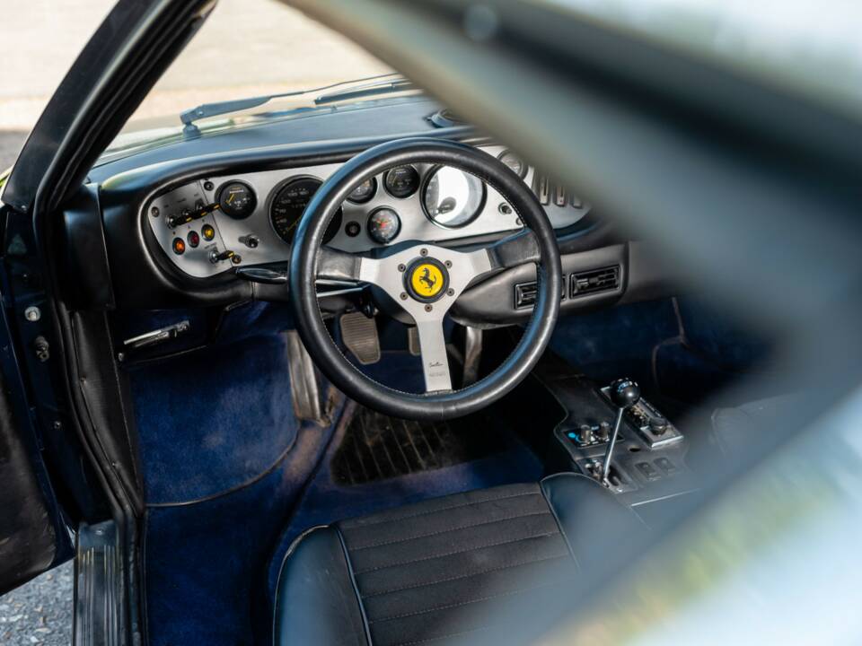 Image 35/50 of Ferrari Dino 308 GT4 (1977)