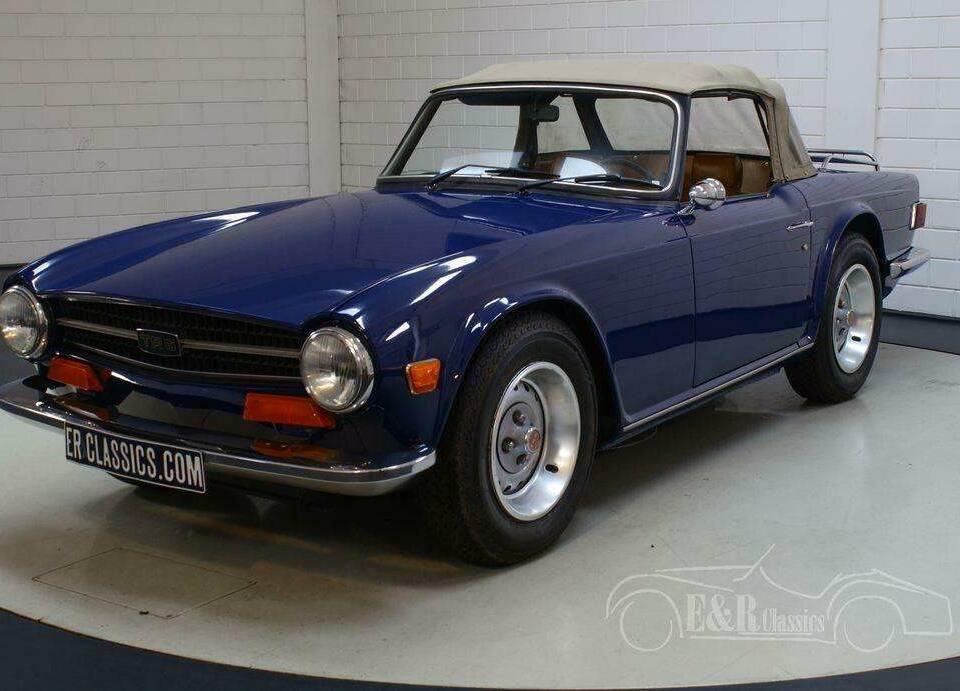 Image 6/19 of Triumph TR 6 (1974)