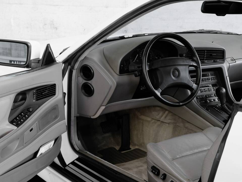 Bild 16/45 von BMW 850i (1990)