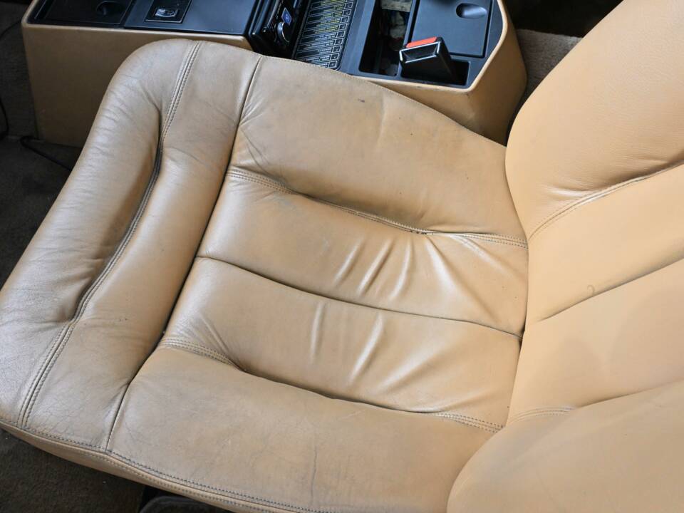 Image 49/50 of Ferrari Mondial 8 (1981)