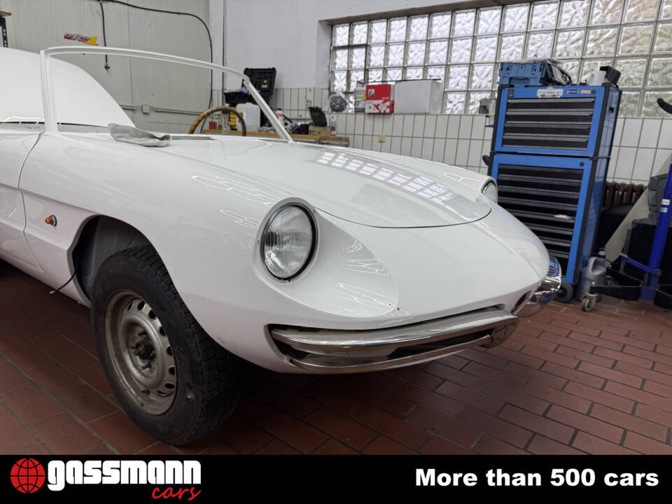 Bild 4/15 von Alfa Romeo 1750 Spider Veloce (1968)