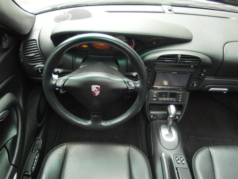 Bild 51/100 von Porsche 911 Carrera 4S (2002)