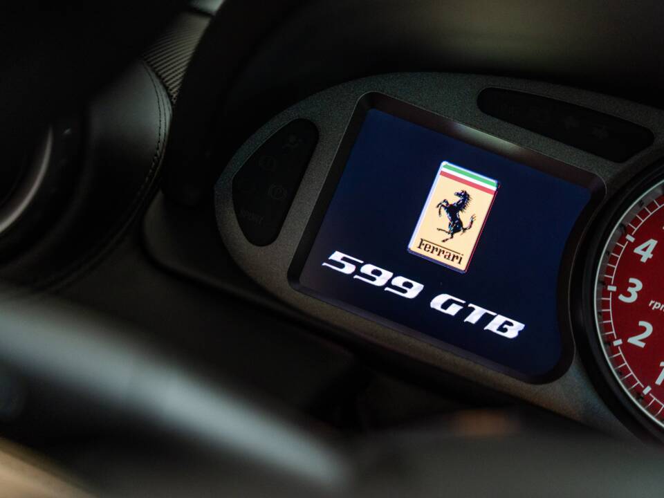 Bild 18/39 von Ferrari 599 GTB (2007)