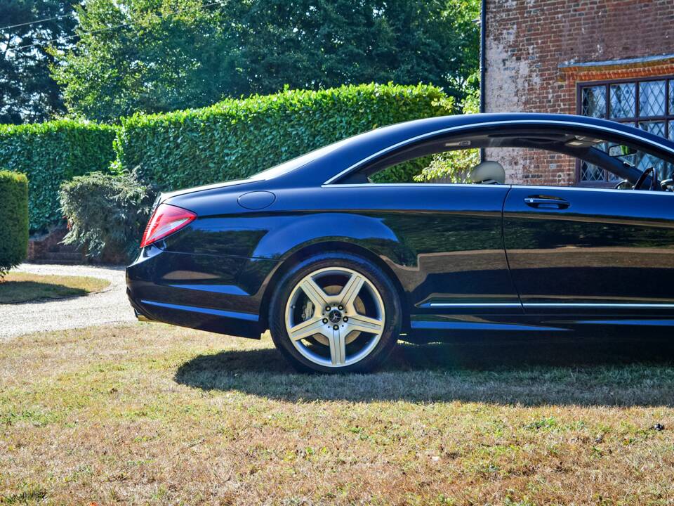 Bild 12/37 von Mercedes-Benz CL 600 (2007)