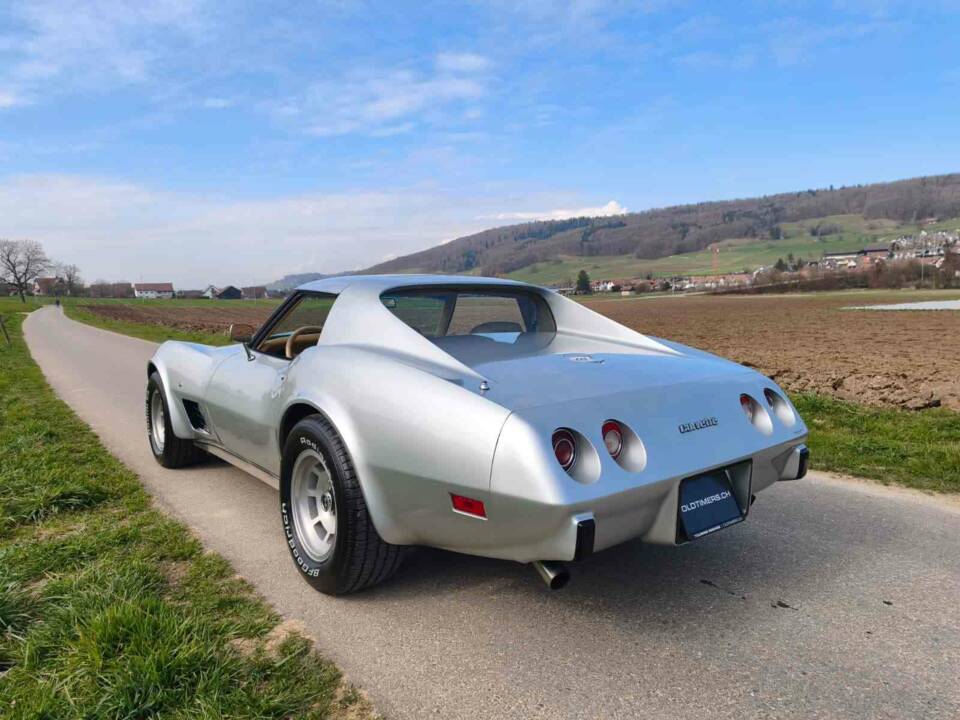 Image 6/23 of Chevrolet Corvette Sting Ray (1977)