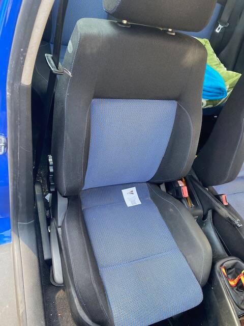 Bild 8/12 von Volkswagen Golf IV 1.8T GTI (2001)