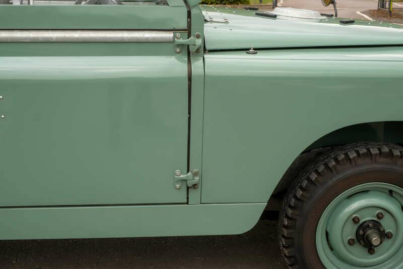 Image 23/50 of Land Rover 88 (1962)