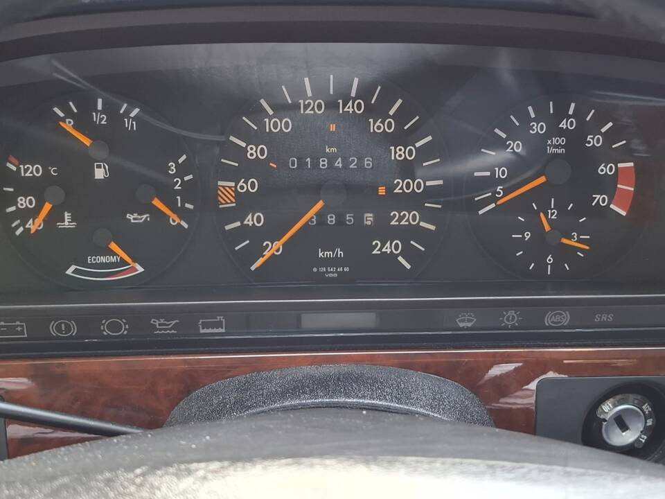 Bild 9/37 von Mercedes-Benz 500 SE (1991)