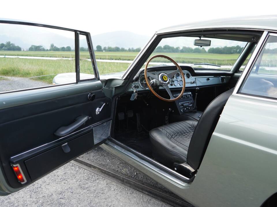 Afbeelding 70/72 van Ferrari 250 GTE (1962)