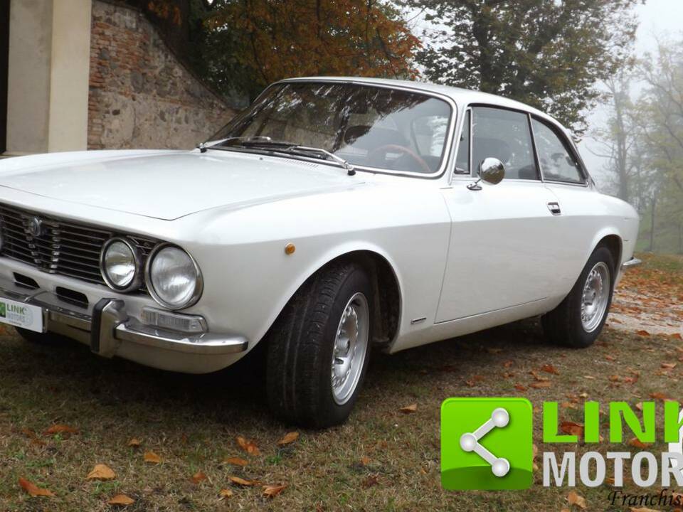 Bild 3/10 von Alfa Romeo 2000 GT Veloce (1972)