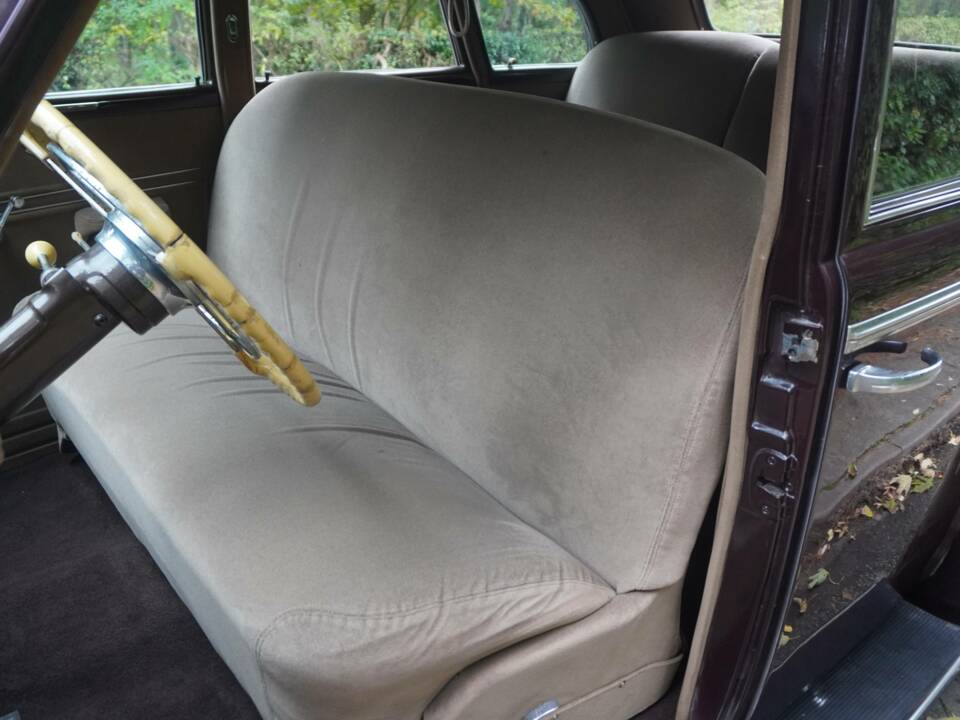 Image 10/20 of Buick 60 Century (1940)