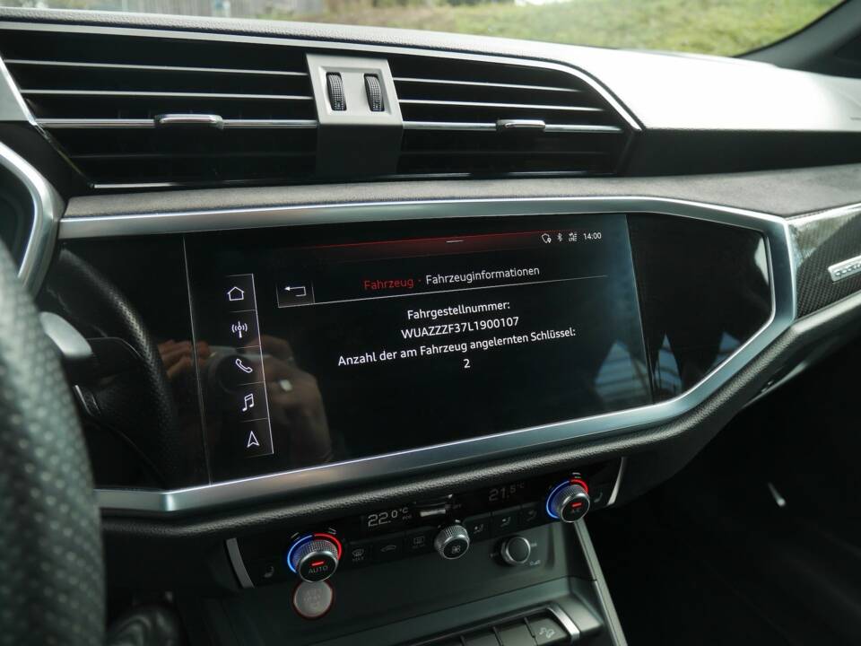 Bild 41/45 von Audi RS Q3 (1900)