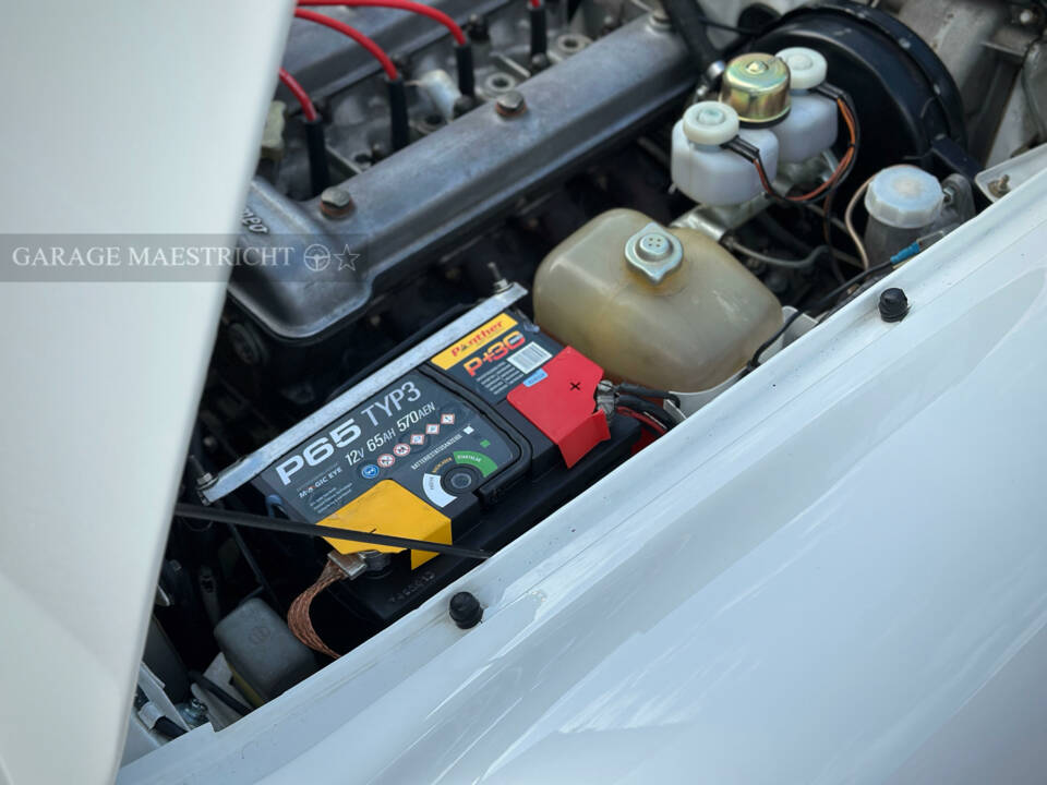 Afbeelding 26/72 van Alfa Romeo 2000 Spider Veloce (1981)