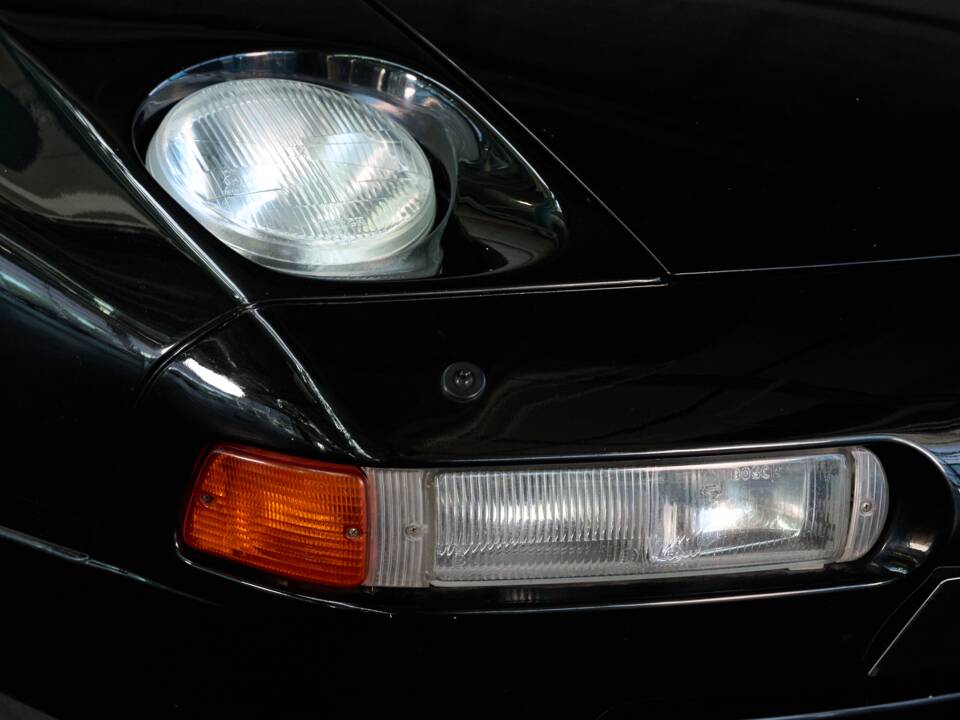 Afbeelding 23/50 van Porsche 928 S4 (1989)