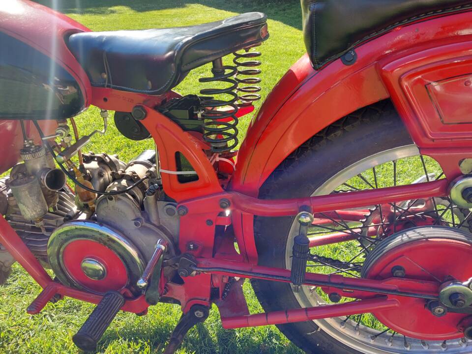 Image 4/10 of Moto Guzzi DUMMY (1954)