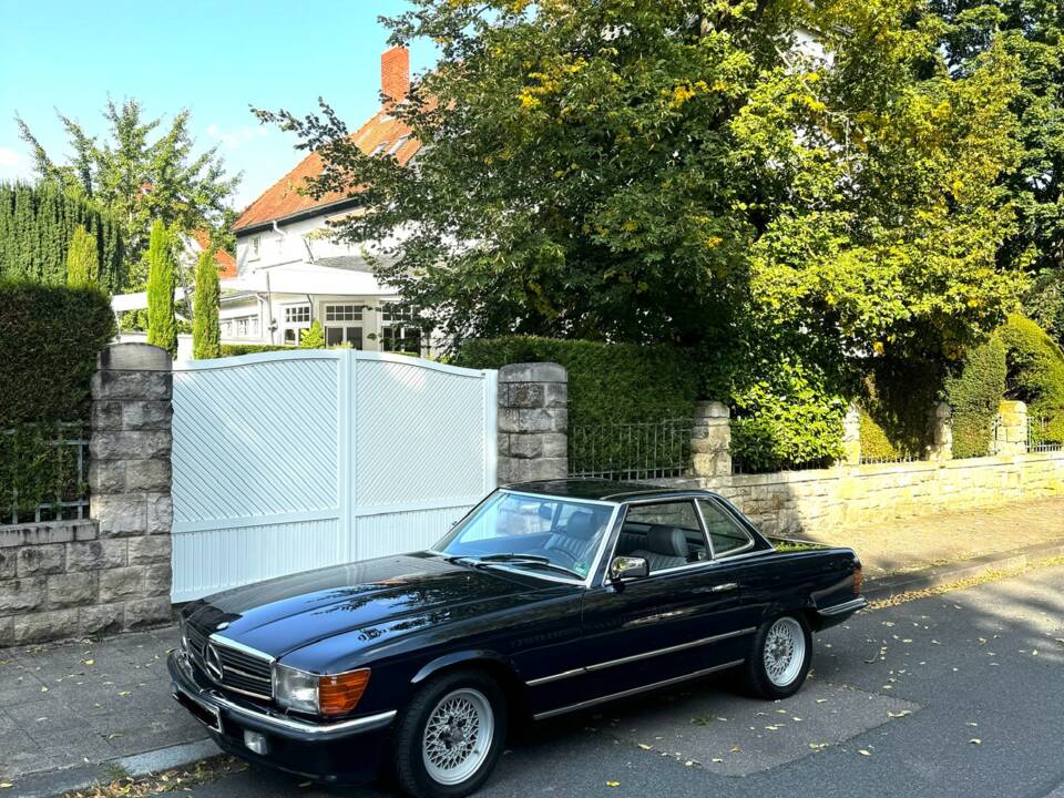 Image 16/21 of Mercedes-Benz 280 SL (1985)