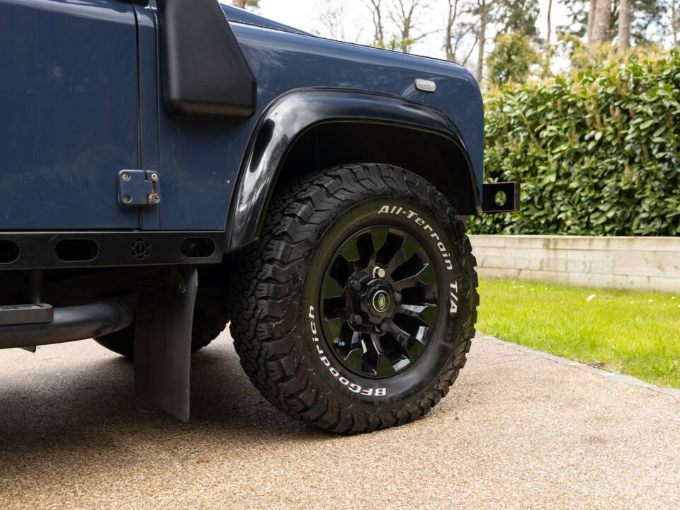 Image 34/43 of Land Rover Defender 90 (2010)