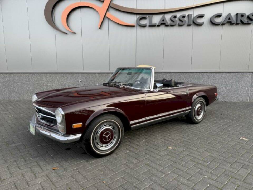 Image 6/36 de Mercedes-Benz 280 SL (1969)
