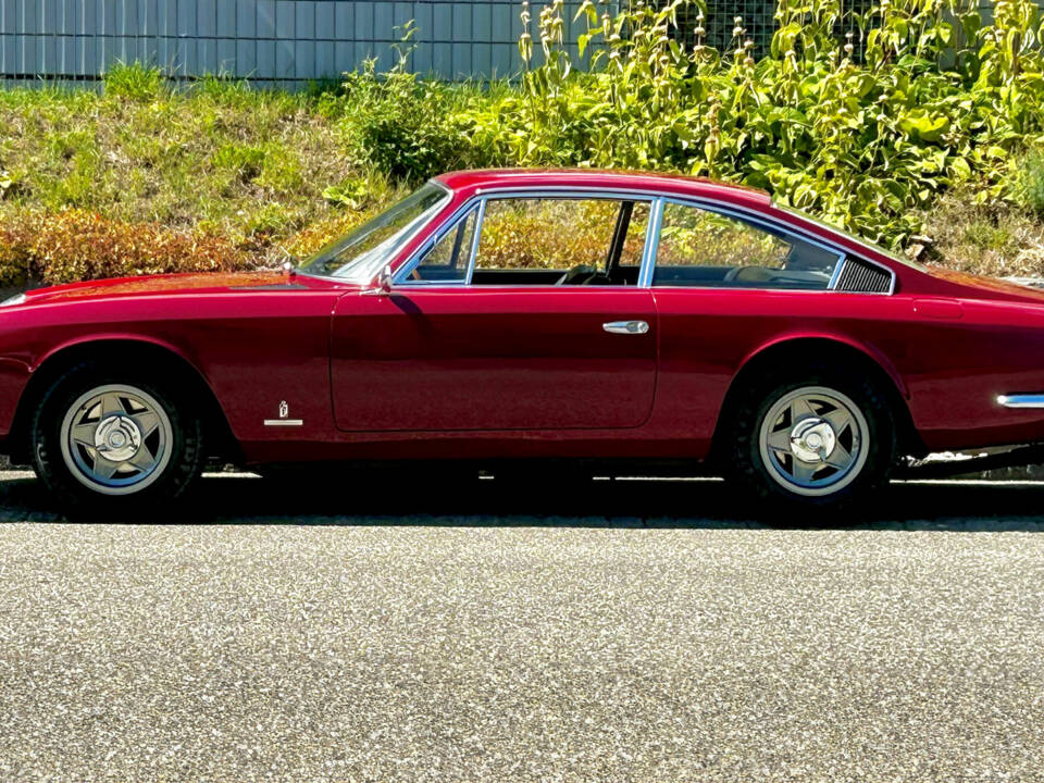 Imagen 1/12 de Ferrari 365 GT 2+2 (1971)
