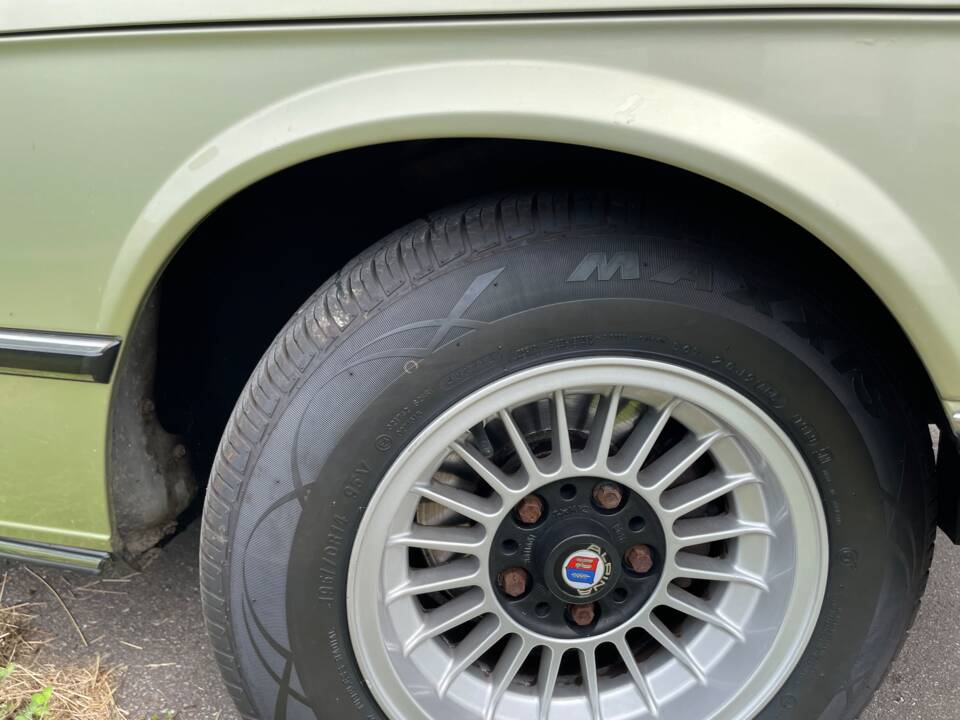 Image 21/100 de BMW 528i (1980)