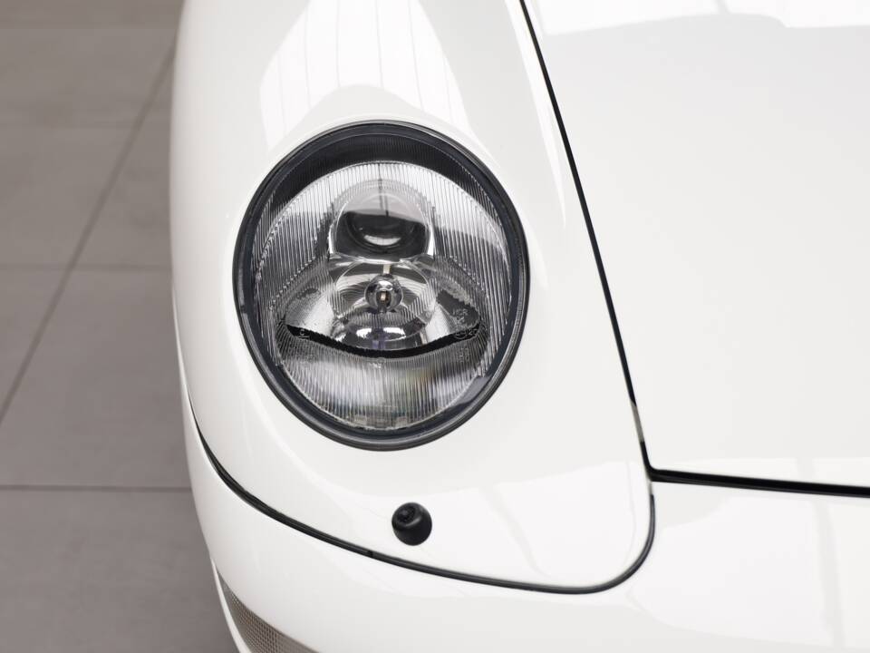 Afbeelding 27/50 van Porsche 911 Carrera (1994)