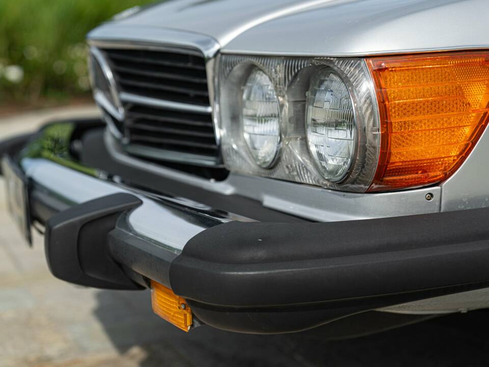 Image 12/50 de Mercedes-Benz 450 SL (1977)