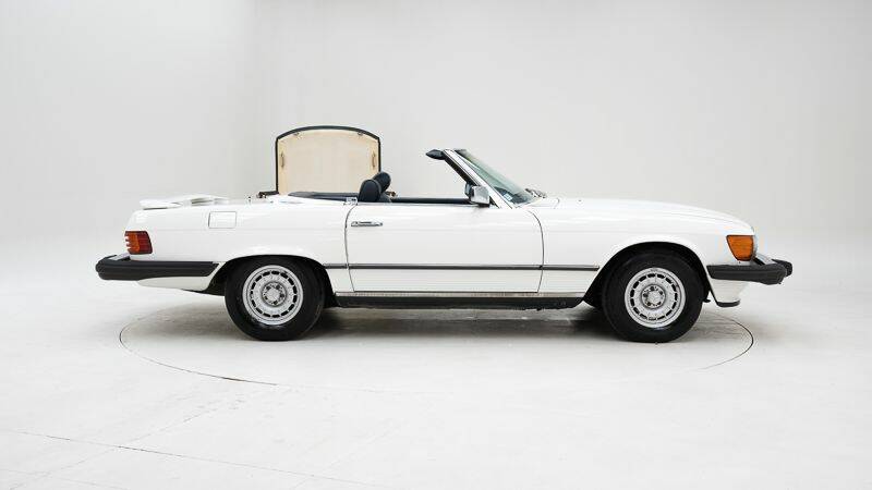 Image 6/15 de Mercedes-Benz 380 SL (1982)