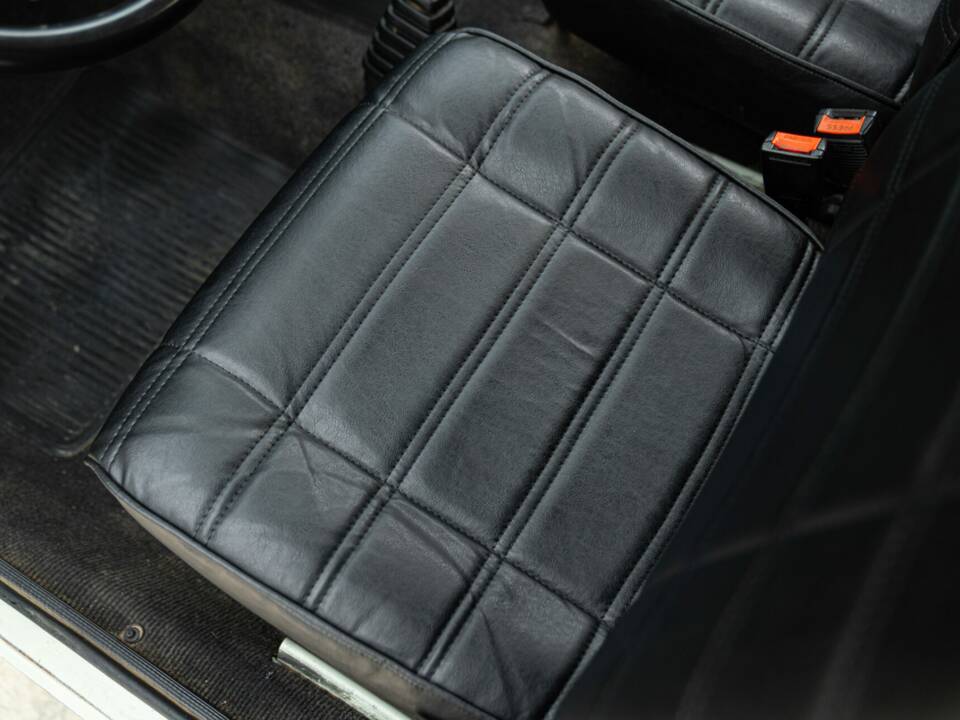 Bild 25/44 von FIAT Panda 4x4 1,0 (1987)