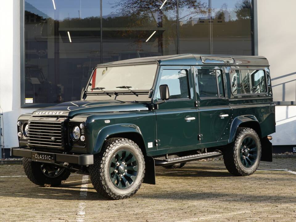 Bild 16/47 von Land Rover Defender 110 Works V8 (2011)