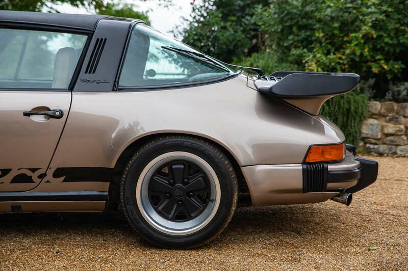 Image 14/50 of Porsche 911 SC 3.0 (1982)