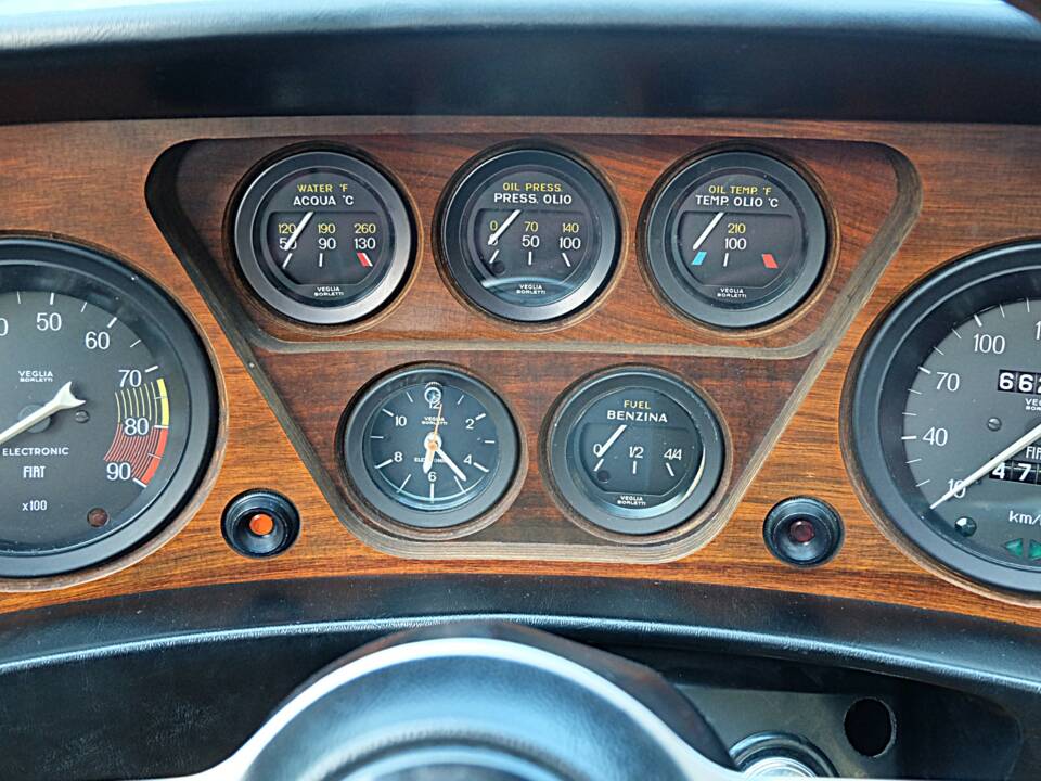 Immagine 17/45 di FIAT Dino 2400 Coupe (1971)