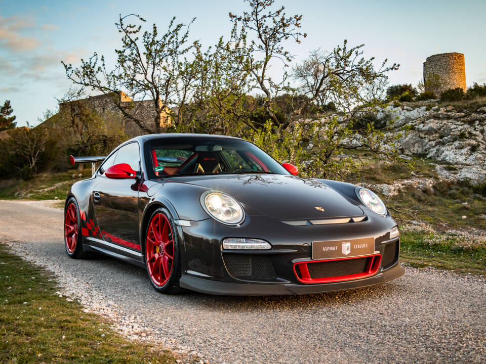 Image 24/50 of Porsche 911 GT3 RS (2010)