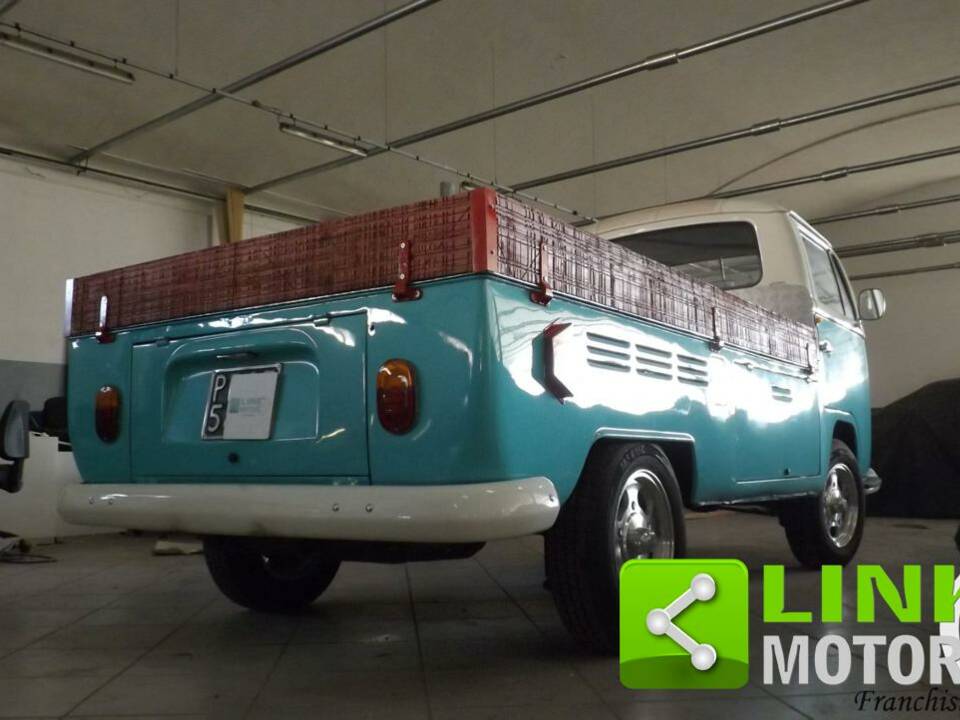 Image 8/10 de Volkswagen T2a pickup (1969)