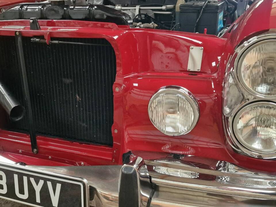 Image 26/44 of Mercedes-Benz 220 SE b (1962)