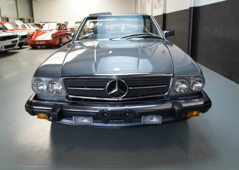 Bild 29/50 von Mercedes-Benz 560 SL (1989)